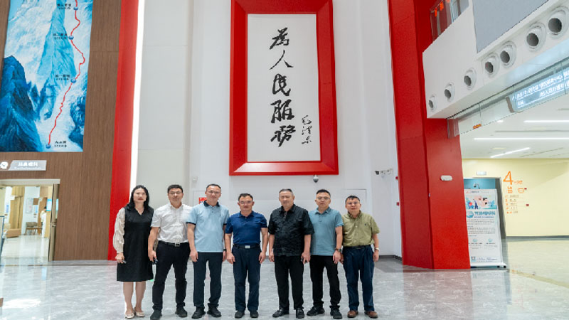 南昌市青云谱区领导莅临上海远大健康城调研指导