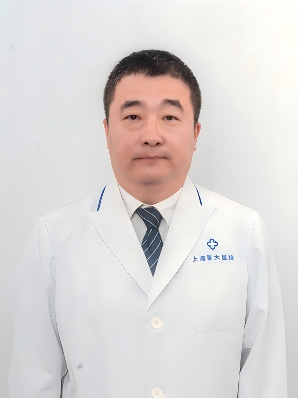 高英伟